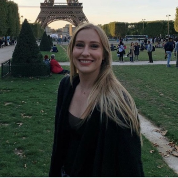 Meet your Posher, Elise - Picture 1 of 1